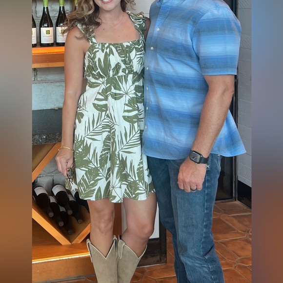 Abercrombie & Fitch Olive Leaf Print Dress size XS - Picture 2 of 5